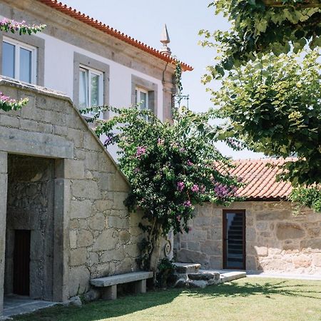 Ferienwohnung Linden Tree House A And B Caldelas Exterior foto