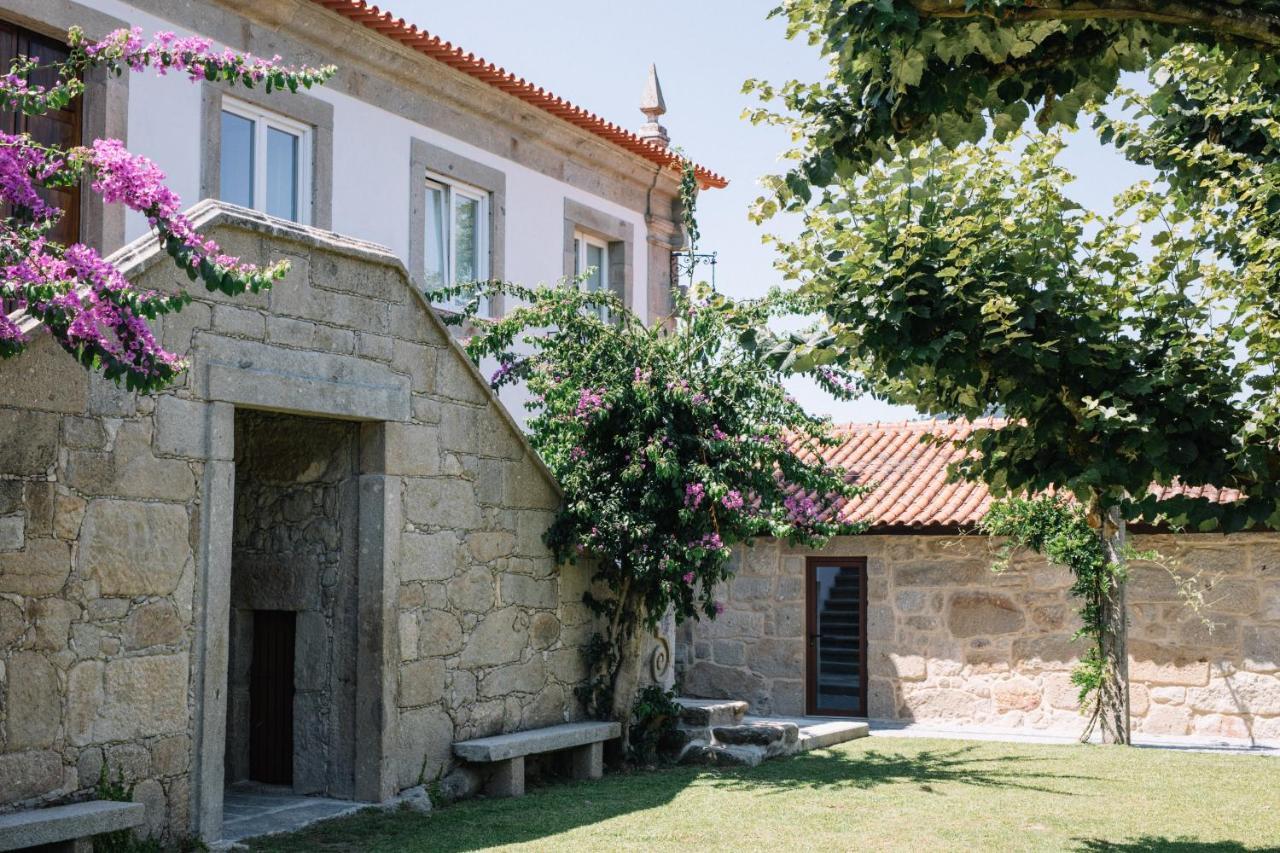 Ferienwohnung Linden Tree House A And B Caldelas Exterior foto
