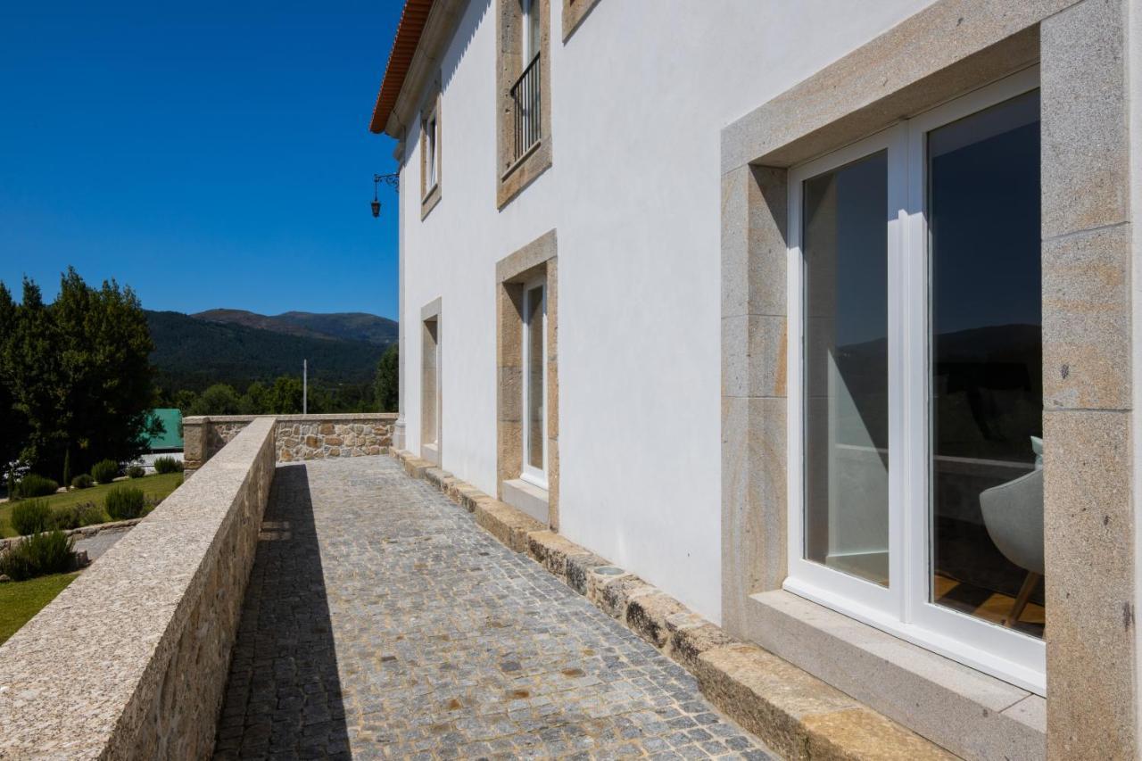 Ferienwohnung Linden Tree House A And B Caldelas Exterior foto