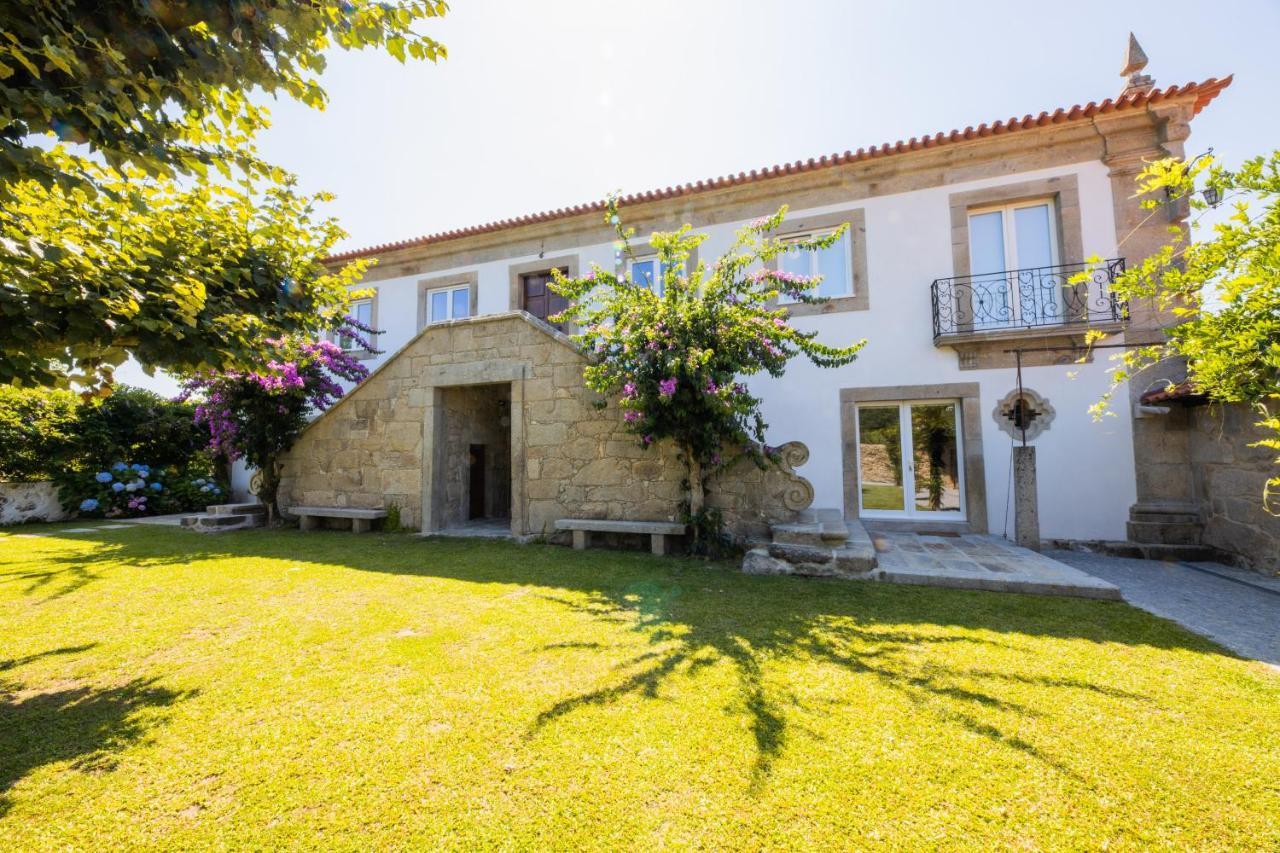 Ferienwohnung Linden Tree House A And B Caldelas Exterior foto