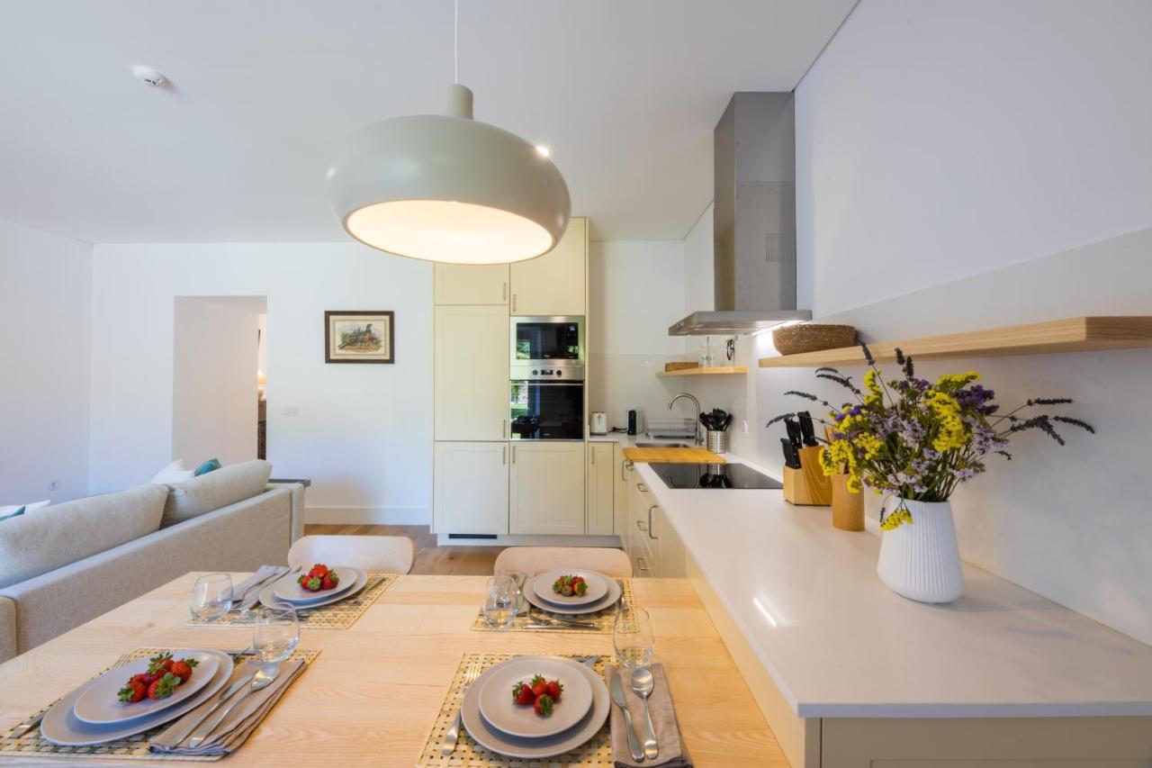 Ferienwohnung Linden Tree House A And B Caldelas Exterior foto